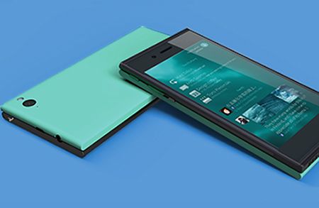 صورة لقسم إلكترونيات